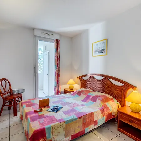 Apart Otel Vacanceole - Les Calanques Du Parc 3*